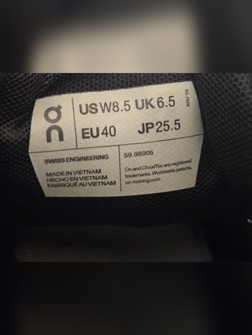 ON Cloud Running Sneaker Shoes Cloud 6 Black Womens Sz W8.5 - Picture 7 of 13